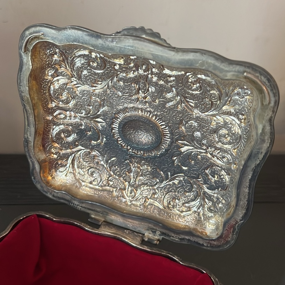 Godinger Silver Art Co. Silver Ornate Jewelry Box - Picture 11 of 15